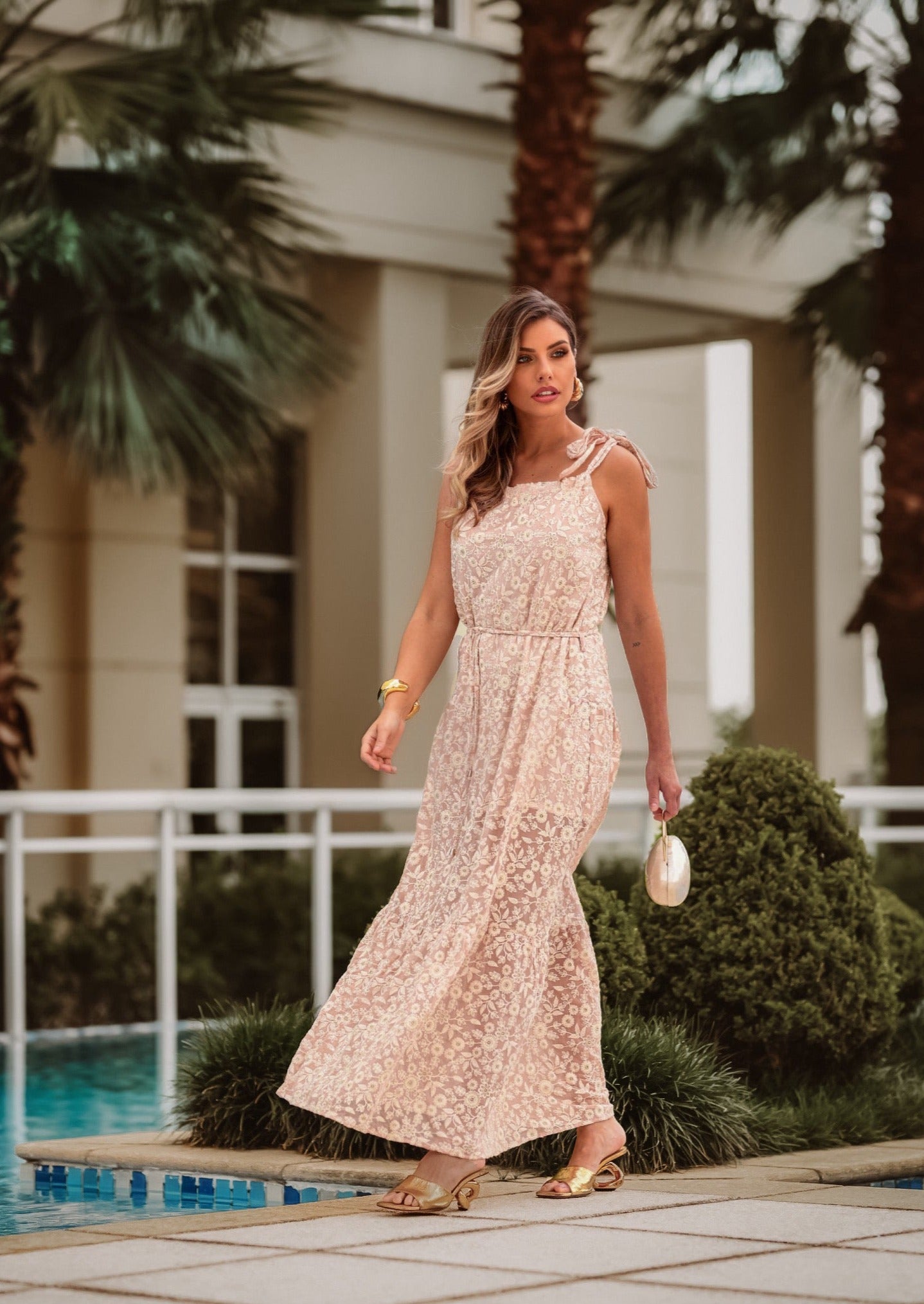 Vestido Maxi Flor de Lótus Rosa Claro