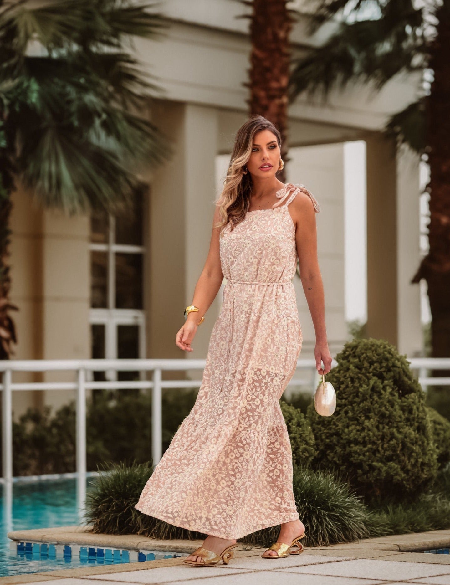 Vestido Maxi Flor de Lótus Rosa Claro