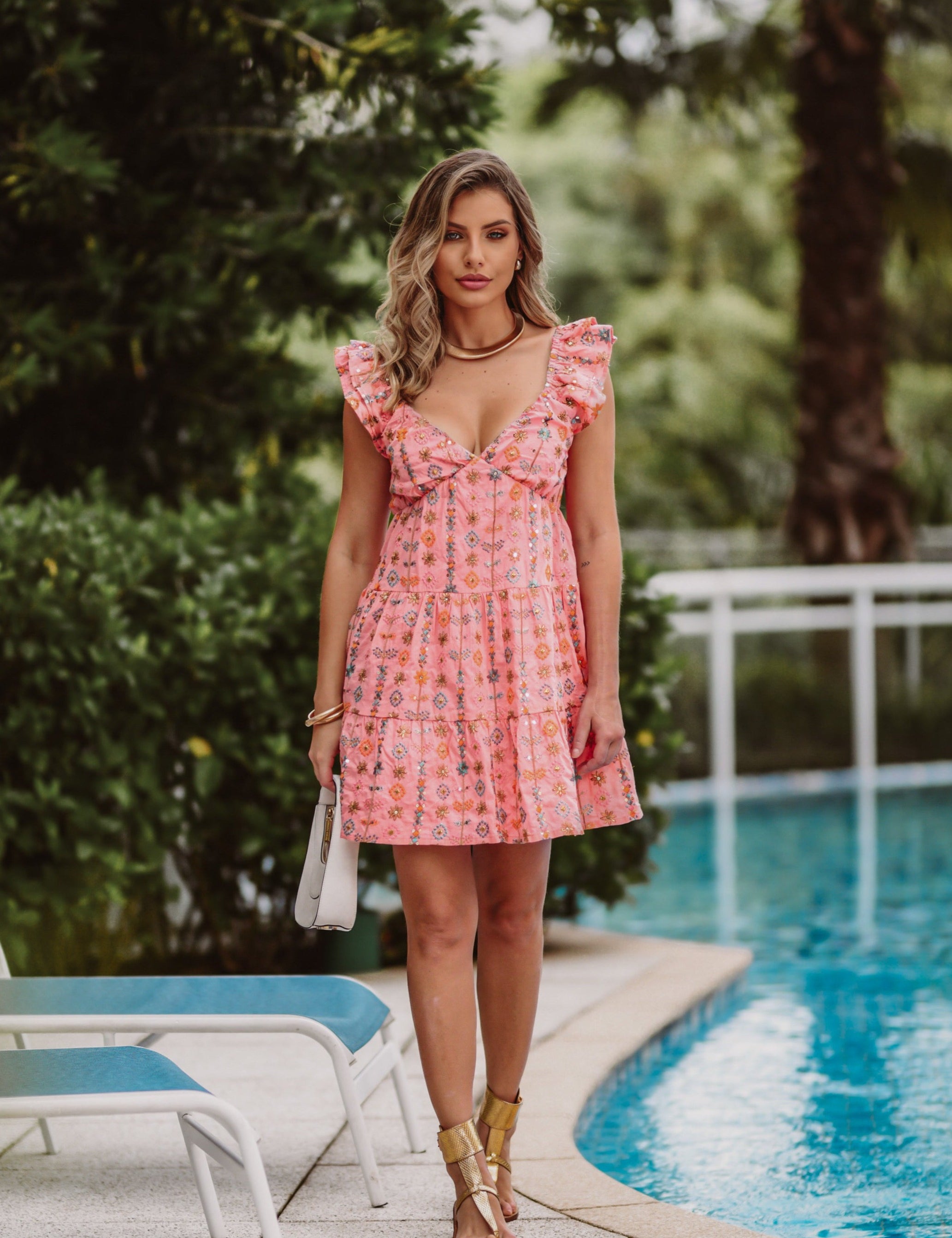 Vestido Curto Ila em Tricoline Bordado