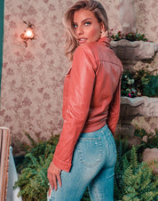 JAQUETA MODELAGEM RETA COURO