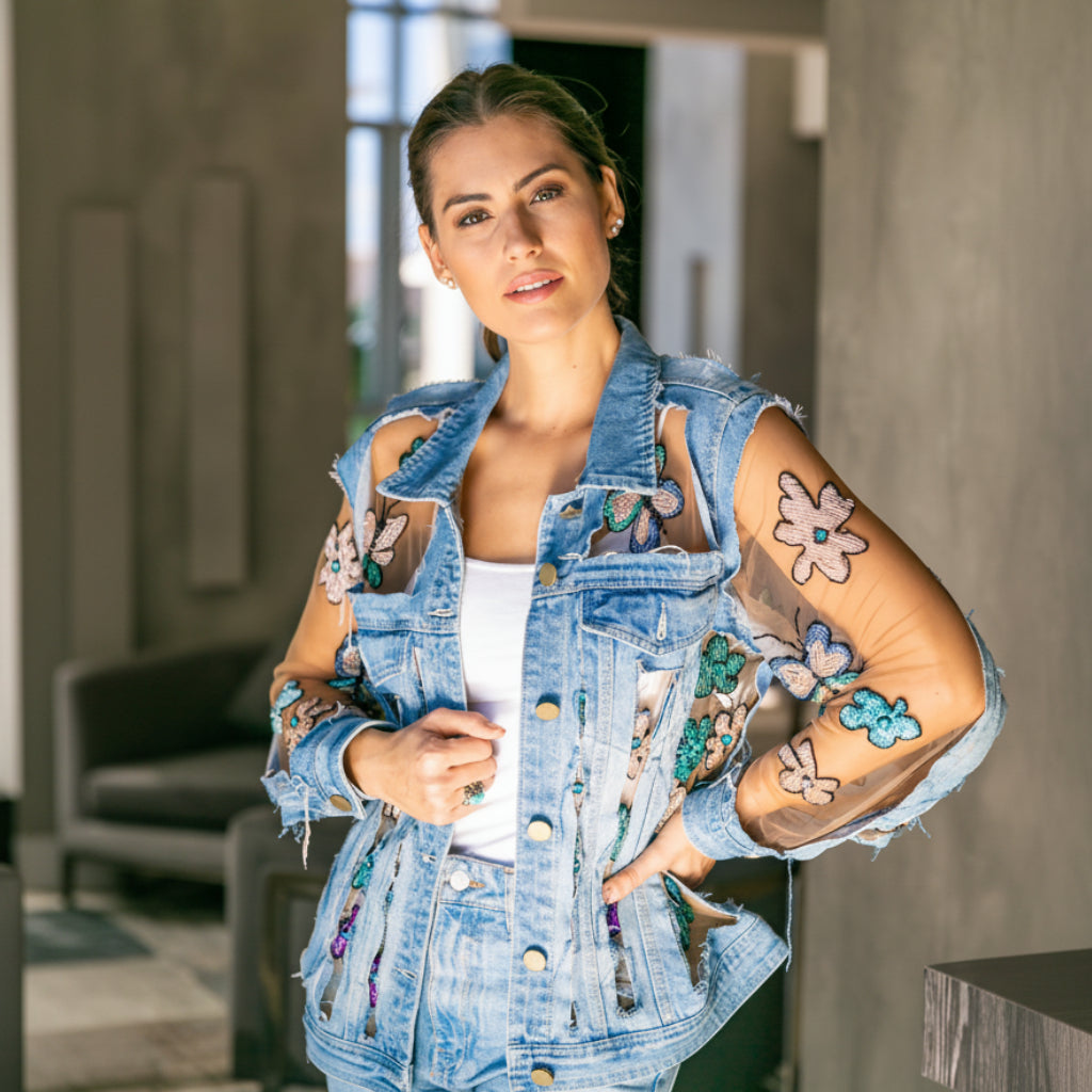 Jaqueta Jeans Flores e Borboletas